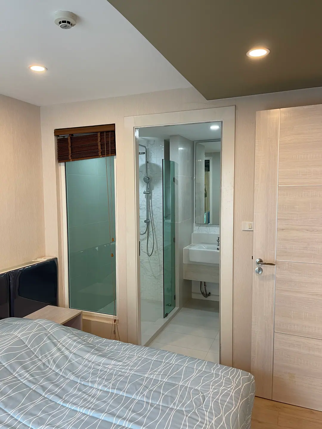 Seven Seas — One Bedroom с видом на бассейн — фото 11