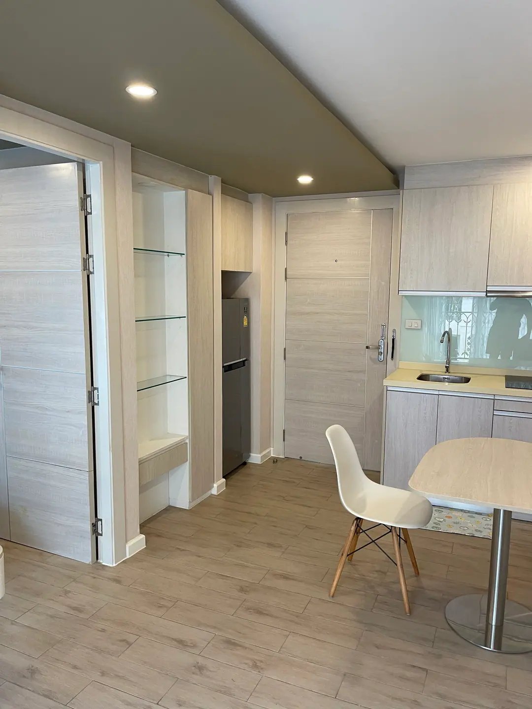Seven Seas — One Bedroom с видом на бассейн — фото 6
