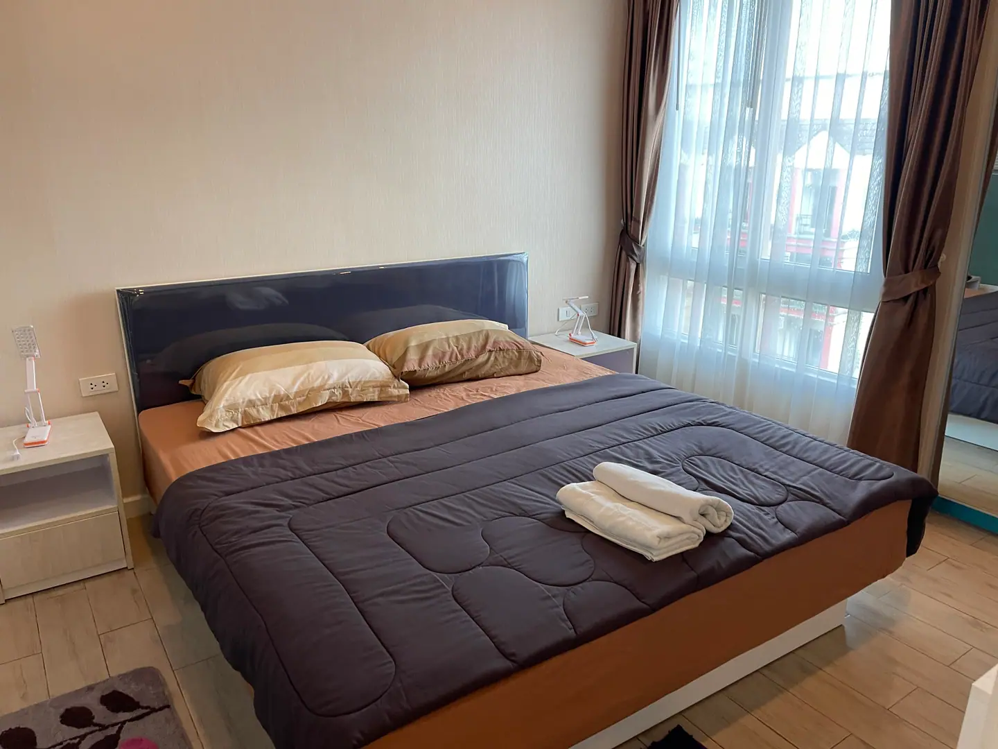 Seven Seas — One Bedroom с видом на город — фото 6