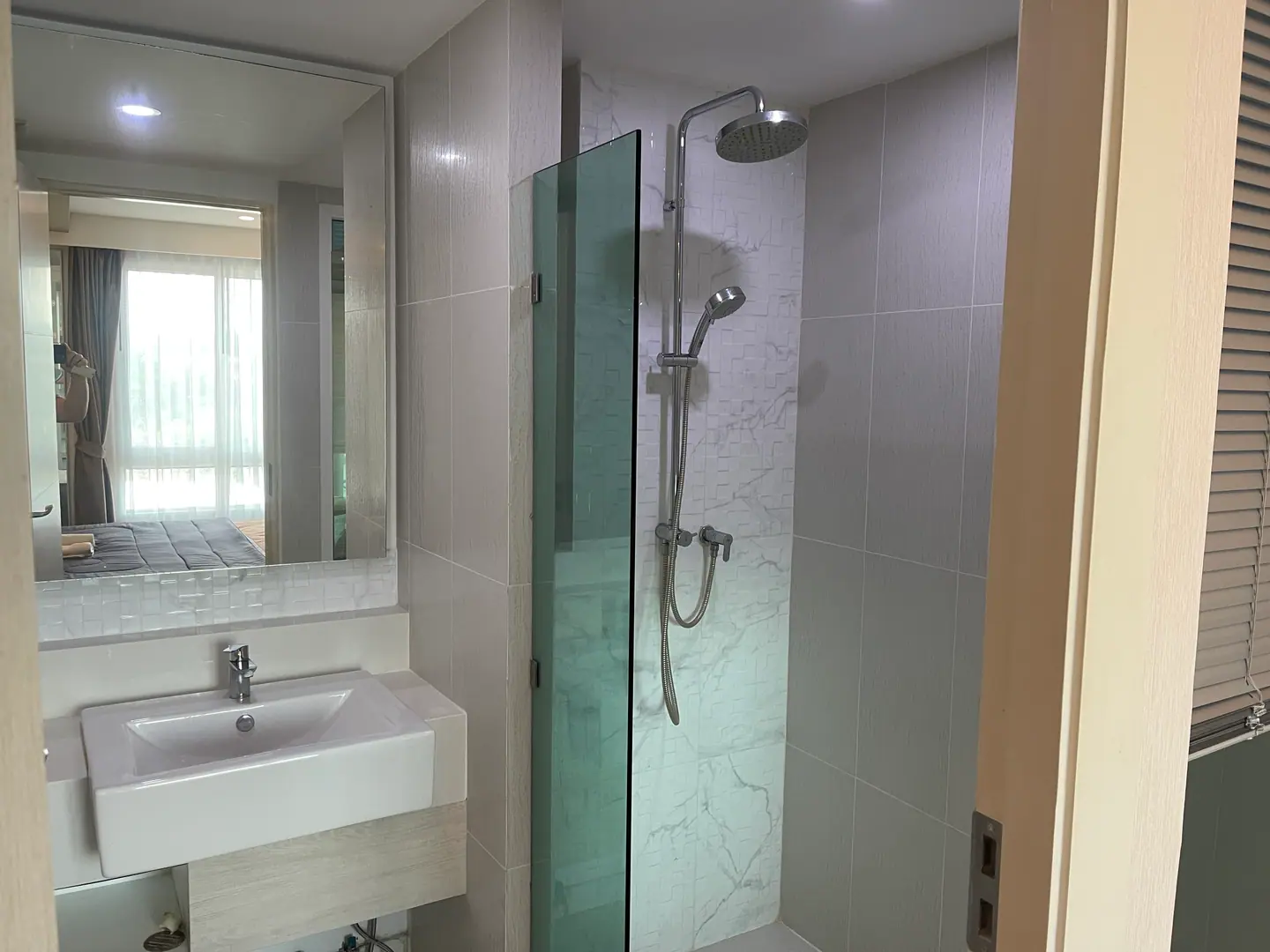 Seven Seas — One Bedroom с видом на город — фото 9